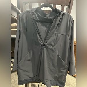 Lululemon rain poncho. Size 8